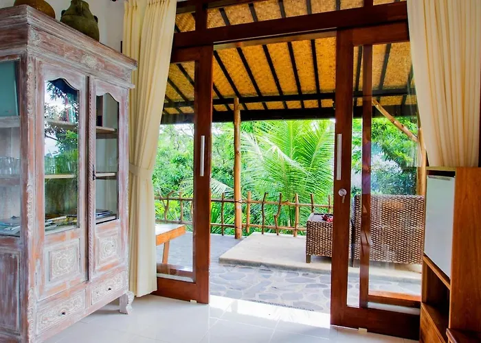 Temple Retreat Rumah Cantik Villa